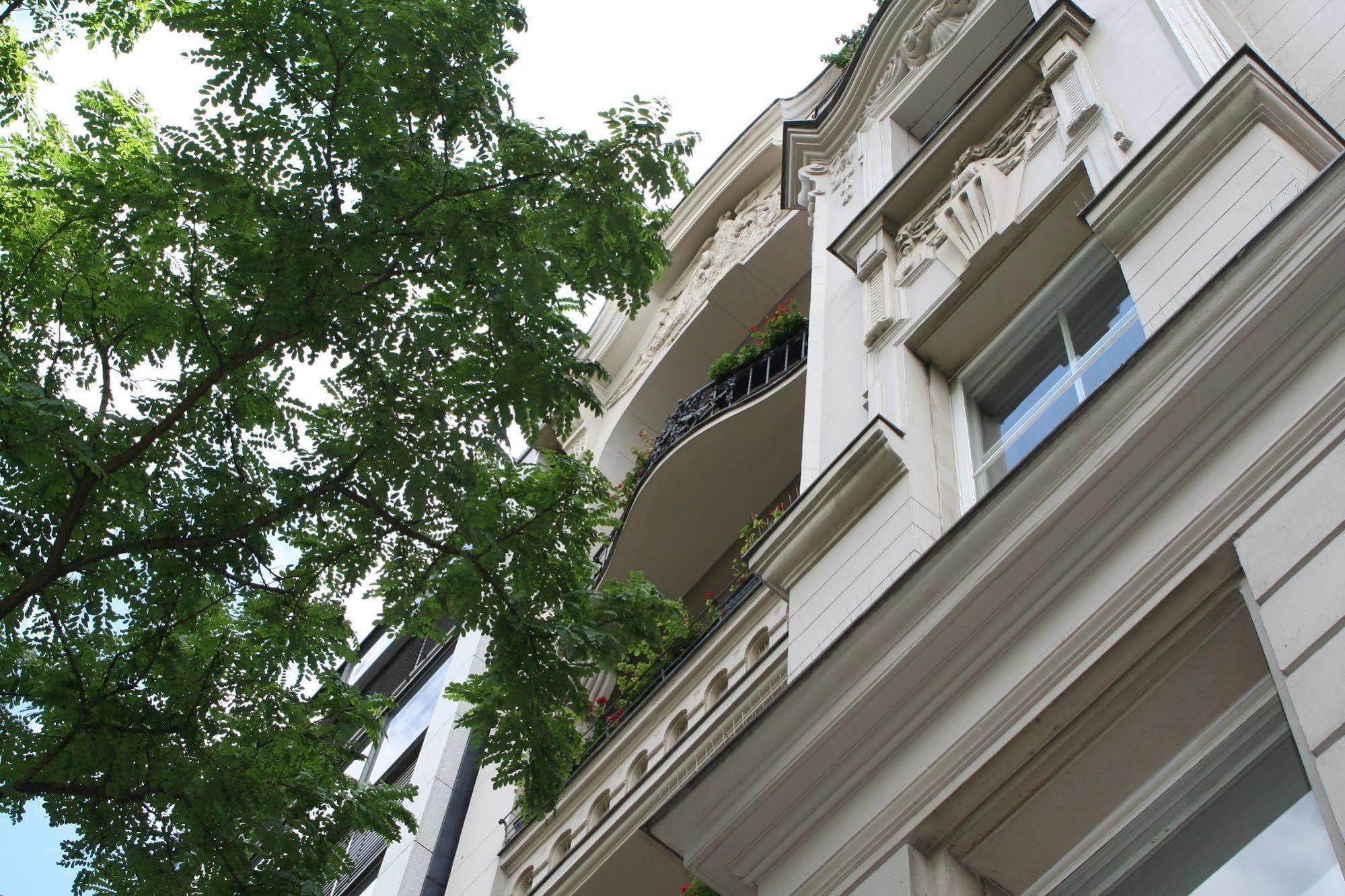 Seifert Am Kurfürstendamm 3*